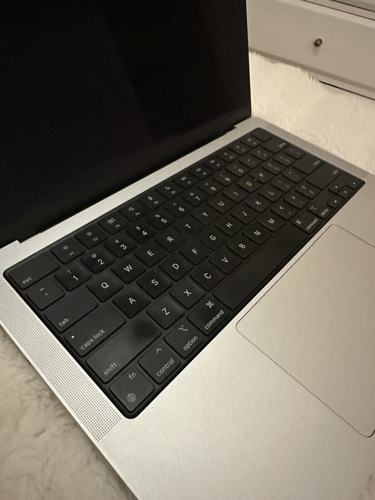 Apple MacBook Pro 14