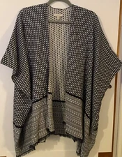 LOFT Fringe Poncho Shawl Open Front One Size Black/Ivory Free Ship