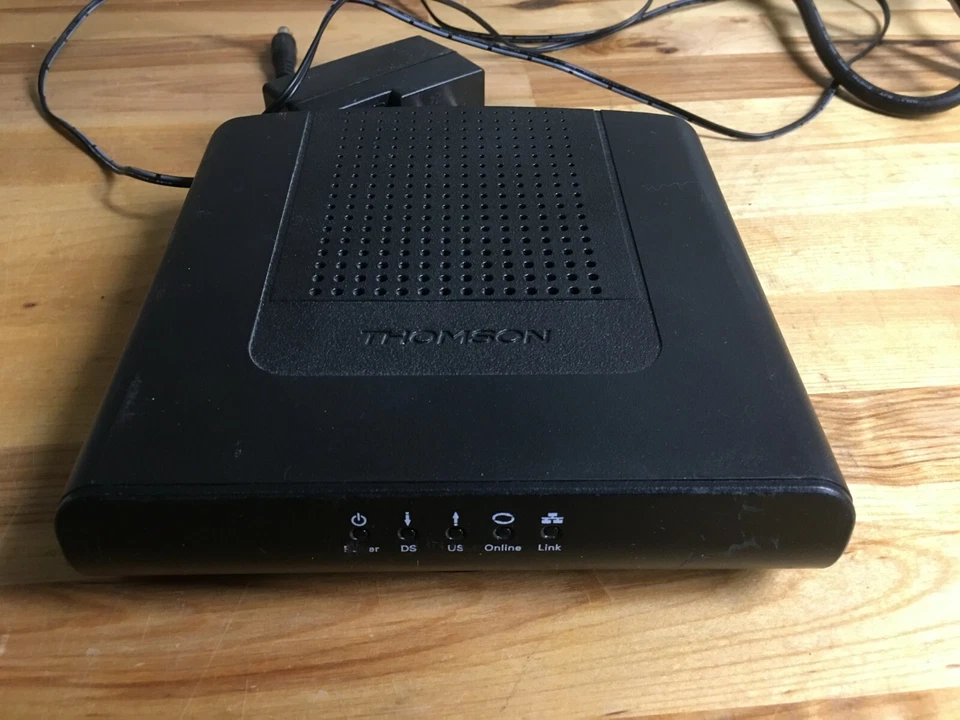 Thomson DCM475 DOCSIS 3.0 Cable Modem Working Pull - Image 2 of 4