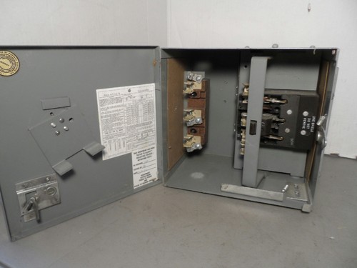 GE DE361R Flex-A Plug Plug-In Device 30A, 600V, 3PH - Picture 2 of 7