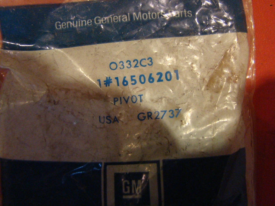 NOS 87 88 89 90 91 92 93 94 96 CHEVY Beretta Faro Lámpara Deslizable Pivote Ajustador Foto 4 de 4