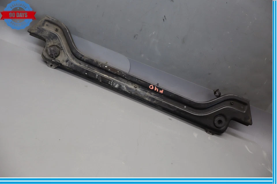 06-11 Soporte radiador inferior delantero OEM MERCEDES ML320 ML350 ML63 AMG ML550 W164 Foto 3 de 4