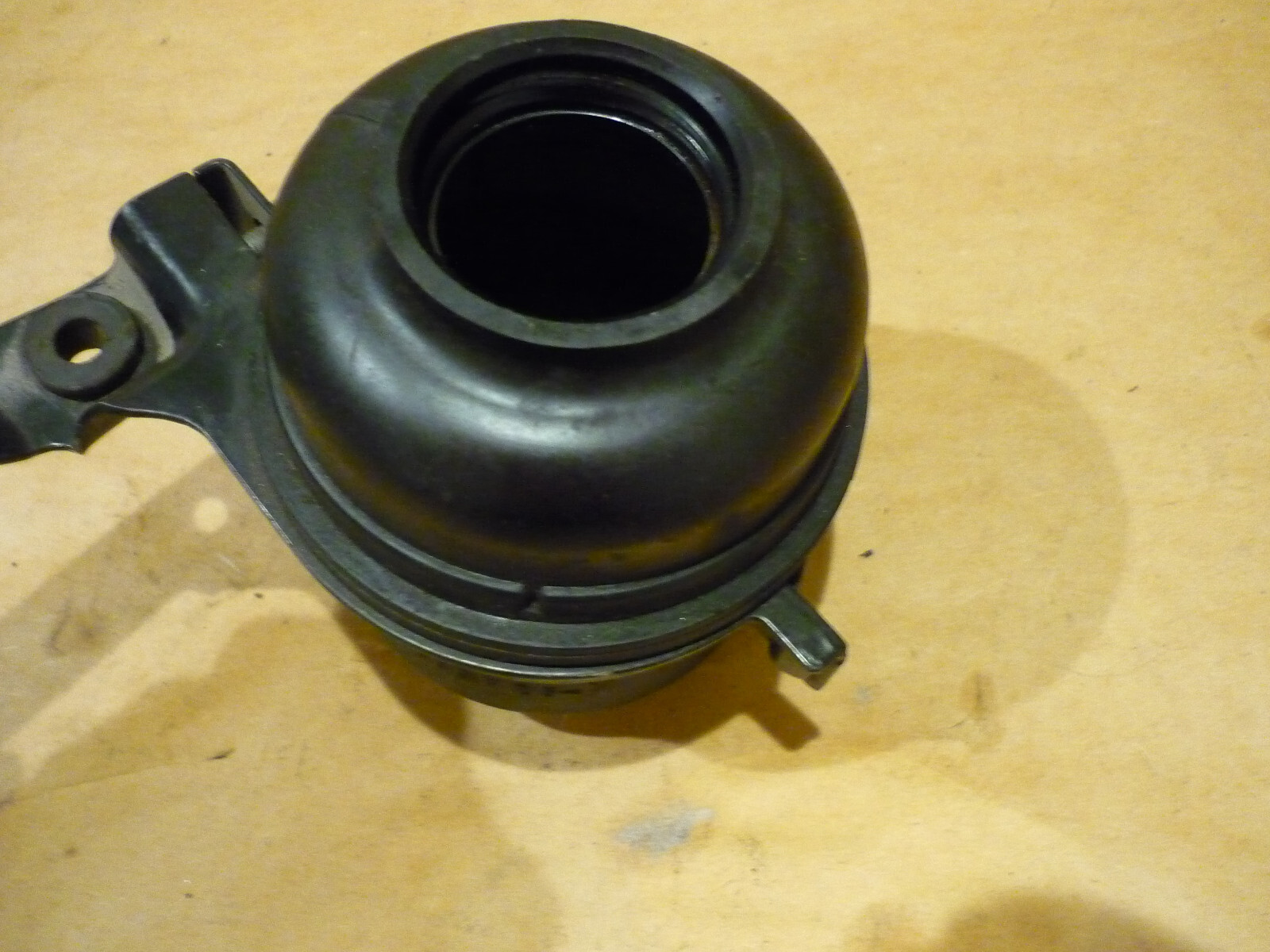 Ferrari 550 - Power Steering Oil Tank And Bracket-No Cap - P/N 170877