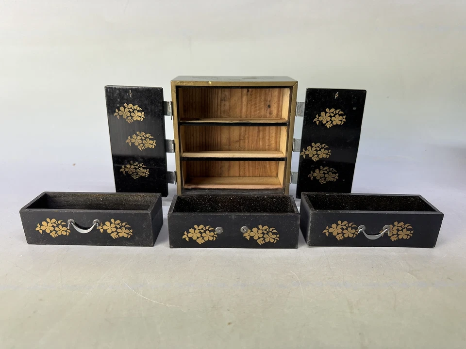 Y8668 HINA DOLL Doll's Festival Makie miniature furniture box Japan antique - Image 4 of 4