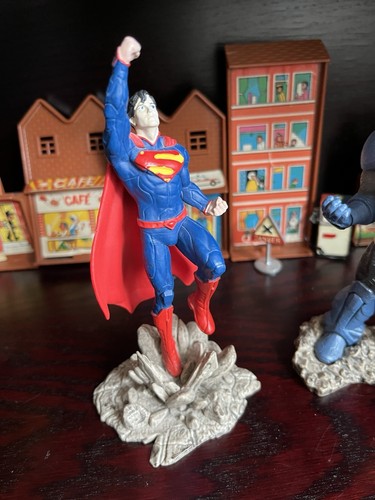 Two Schleich DC Justice League DC Comics Superman V Darkseid Model Figures - Picture 3 of 14