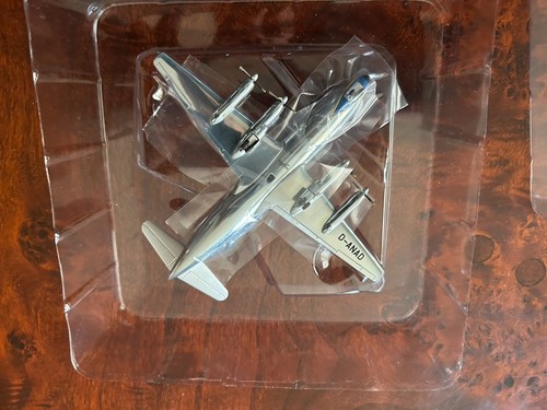LUFTHANSA VICKERS VISCOUNT 814 D-AND 1:200 554220 DIE CAST MODEL NIB - Picture 7 of 12