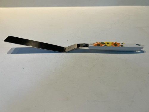 Retro 70's EKCO Stainless Kitchen Utensils - Country Garden Daisy Flowers Handle - Picture 11 of 19