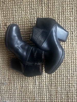 Dansko Women s Black Leather Booties Size 38 Zip