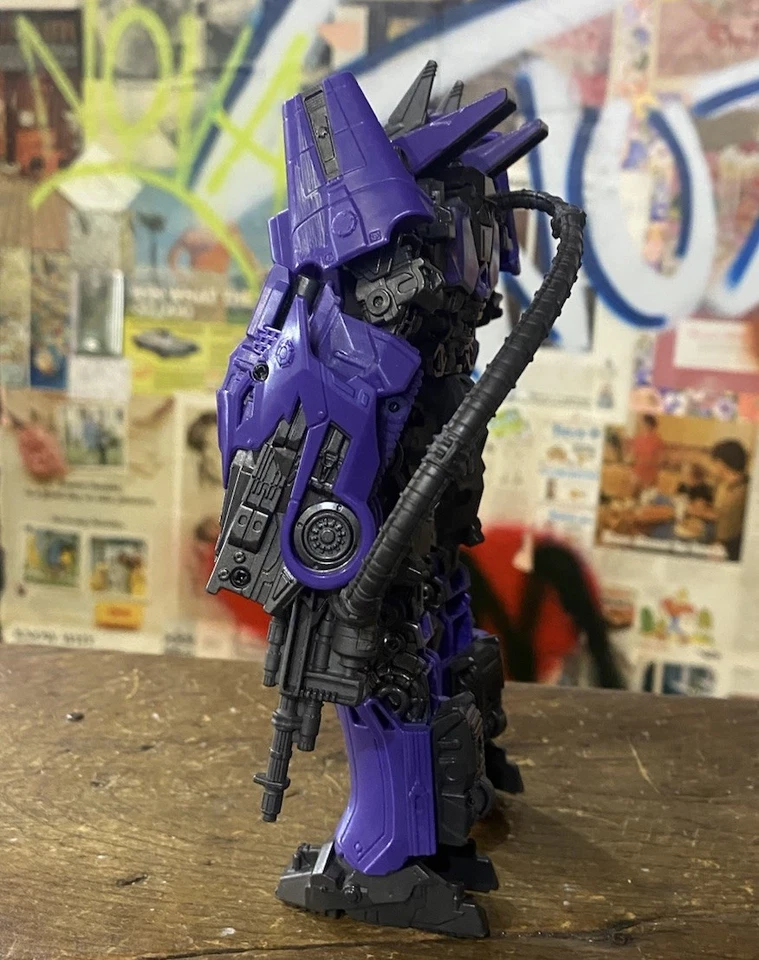 Transformers Studio Series Shockwave 110 Bumblebee Generations Hasbro 2024 Foto 2 de 4
