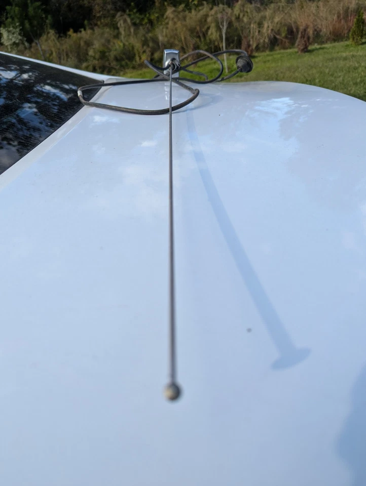 Ford OEM RADIO ANTENA mástil con cable cromo capó montaje F150 F250 F350 Bronco 87-96 Foto 4 de 4