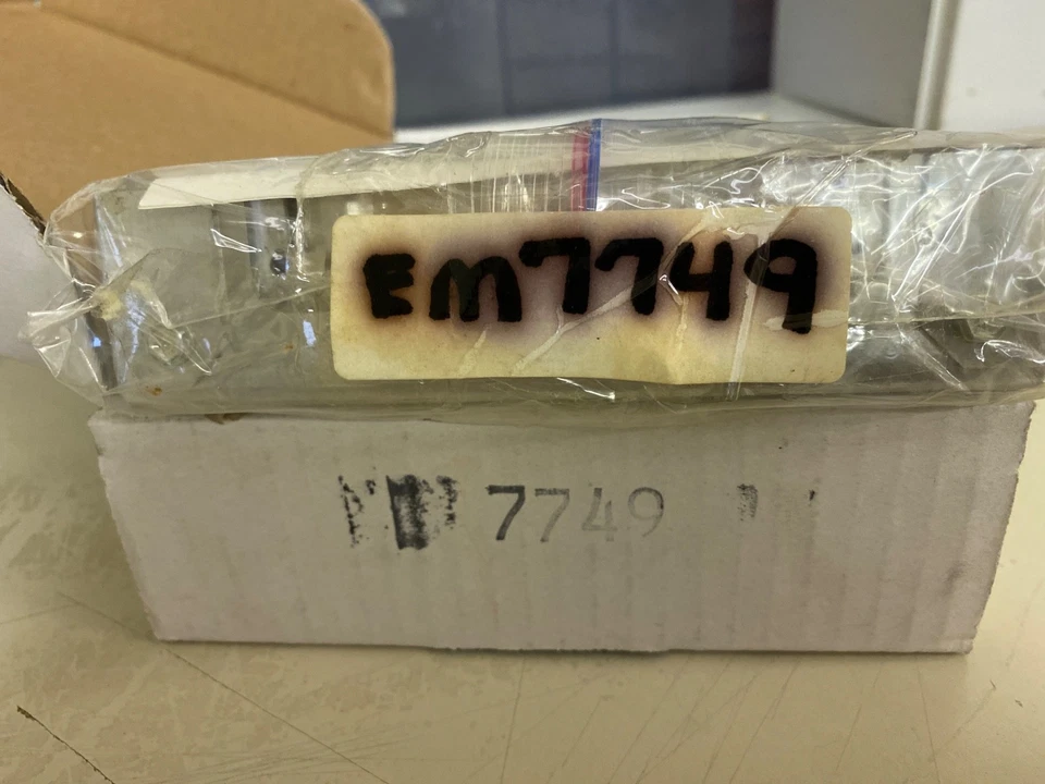 Módulo de control del motor ECM7749 GM EM7749 1988-1993 GMC Pontiac Buick Oldsmobile Foto 4 de 4