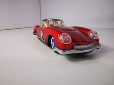 Voiture jouet en tôle Vintage Racing Car MF 763 rouge 17 cm China 70’s moteur OK