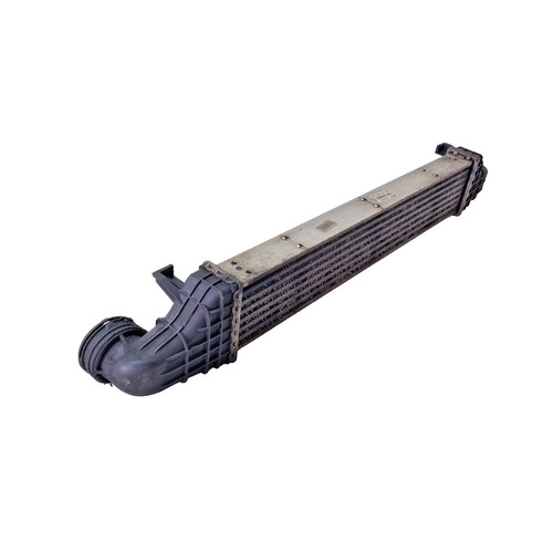 E102* Mercedes Benz W211 220CDI M646 Ladeluftkühler Kühler Ladeluft A2115001002