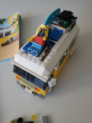 LEGO CREATOR: Sunshine Surfer Van 31079. 3 in 1 Complete. With Manuals. Like New - Picture 2 of 9