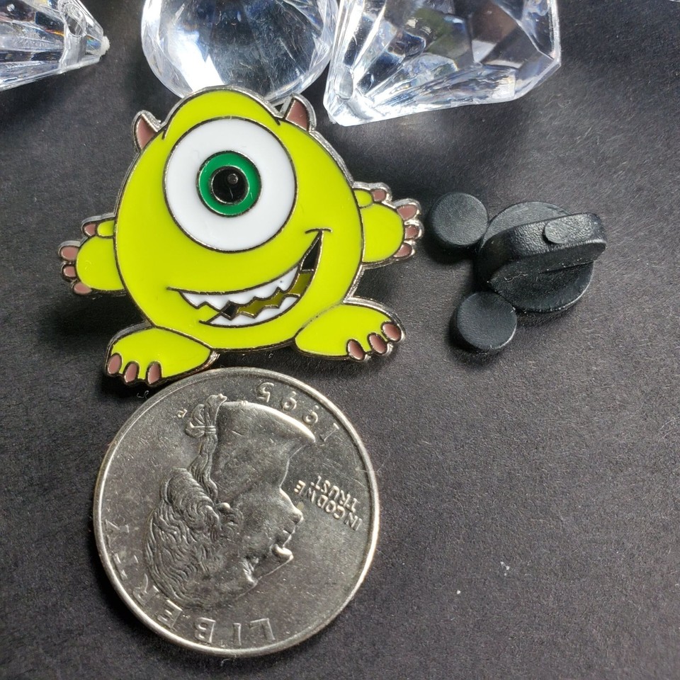 Disney Mike Trading Pin Monsters Inc Tsum Brooch Lapel Pin Badge