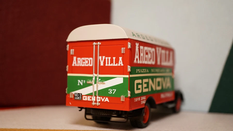 Camion D'epoca Opel Blitz 3,6 - 36  De Agostini 1/43 - Immagine 4 di 4