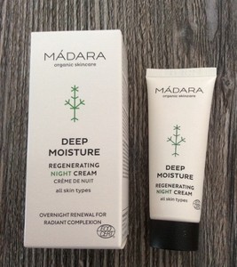 deep moisture night cream