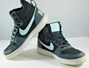 nike court borough premium