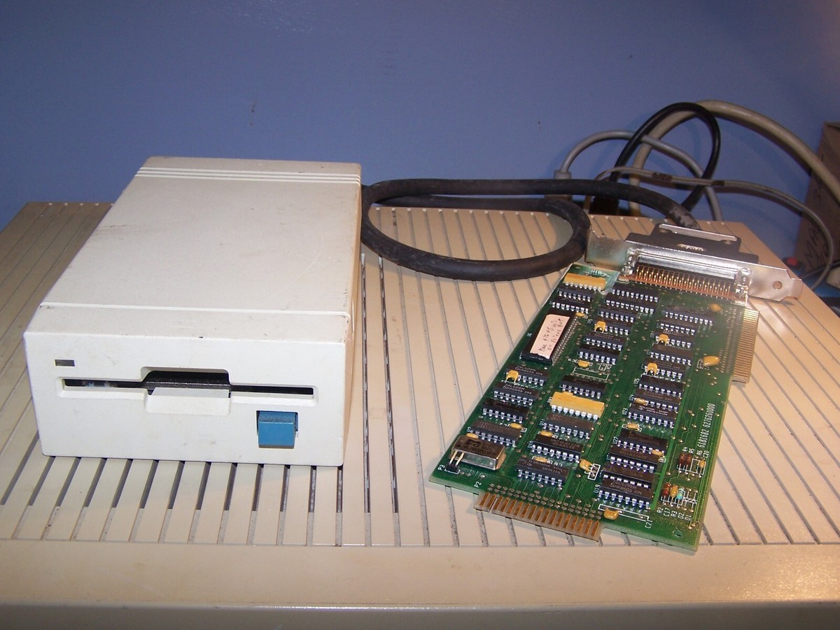 IBM 4865 External 720K Floppy Drive and 8 buit controller card