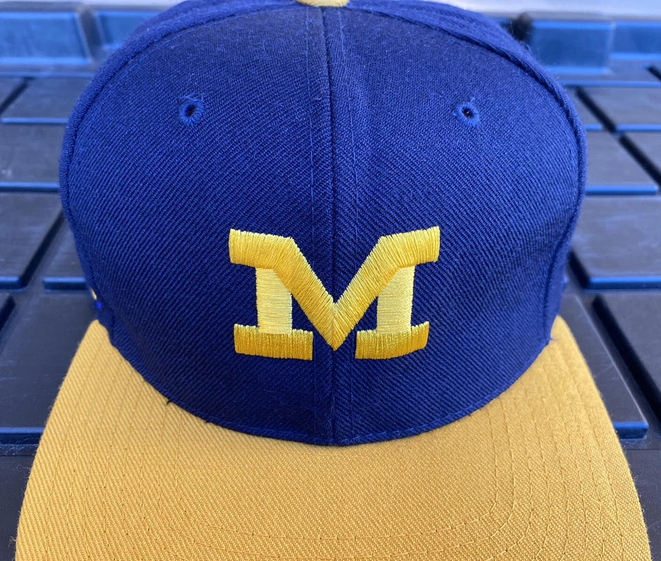 Boné vintage anos 90 Michigan Wolverines American Needle cabeça de bloco Snapback - Imagem 4 de 4