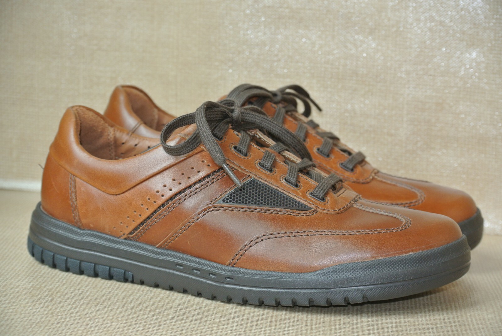 clarks unrhombus fly