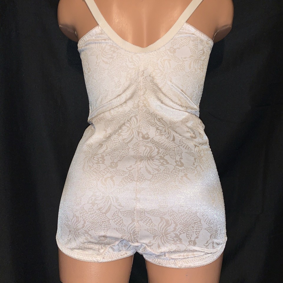Vtg Adonna JC Penney 38C Lace Bra Body Shaper BodySuit Bra Girdle Open