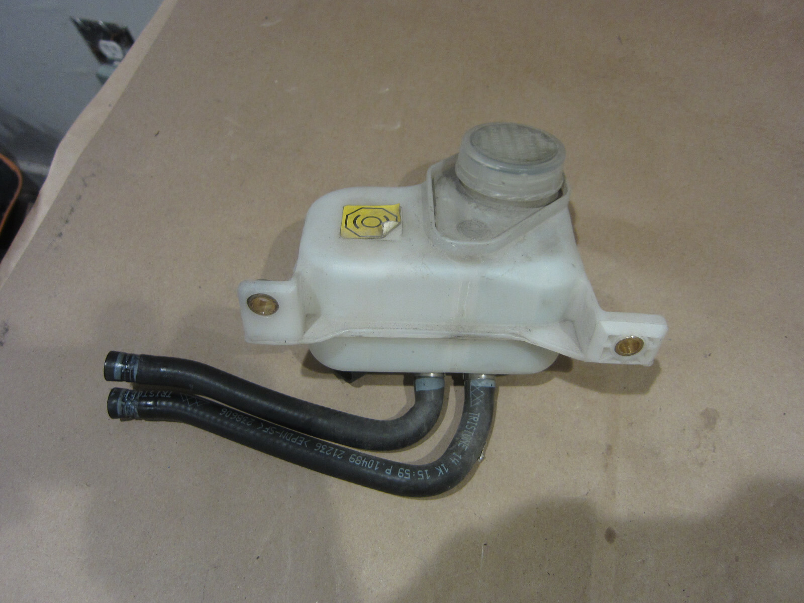 Ferrari 458, 488 - Brake Fluid Reservoir - P/N 259047