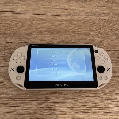Playstation vita Wi-Fi model PCH-2000 ZA22 Slim White Console