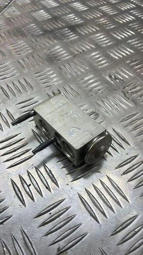 MERCEDES-BENZ E W212 A/C Conditioner Expansion Valve 2128300284 2.10 31823008