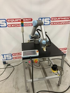 15515 Universal robot UR5 on cart 5KG/ 11lb max reach 850MM/ 33.5 inch 120volt