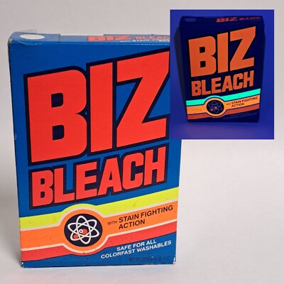 vintage BIZ Bleach Laundry Detergent 20 oz Proctor & Gamble Prop Box 70% UV Neon