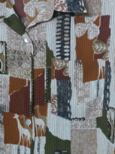 Blusa donna Kathy Che giraffe/fiori con bottoni taglia M tasca frontale. Usato in ottime condizioni - Foto 2 di 10