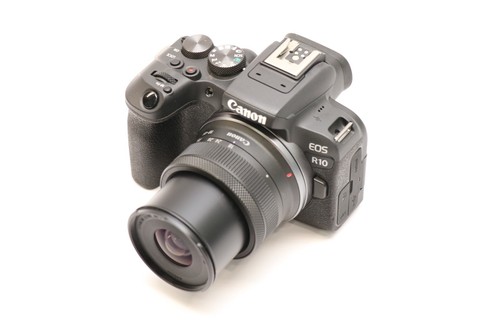 Canon EOS R10 Mirrorless Camera W/ RF-S 18-45mm Lens Kit (Shutter count only 2k) - Picture 8 of 10
