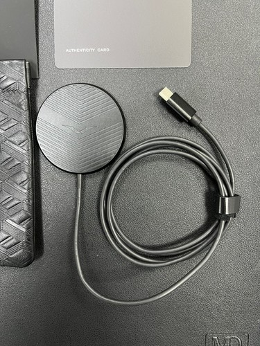 Vertu Wireless Charger 🔌 Original - Picture 2 of 7