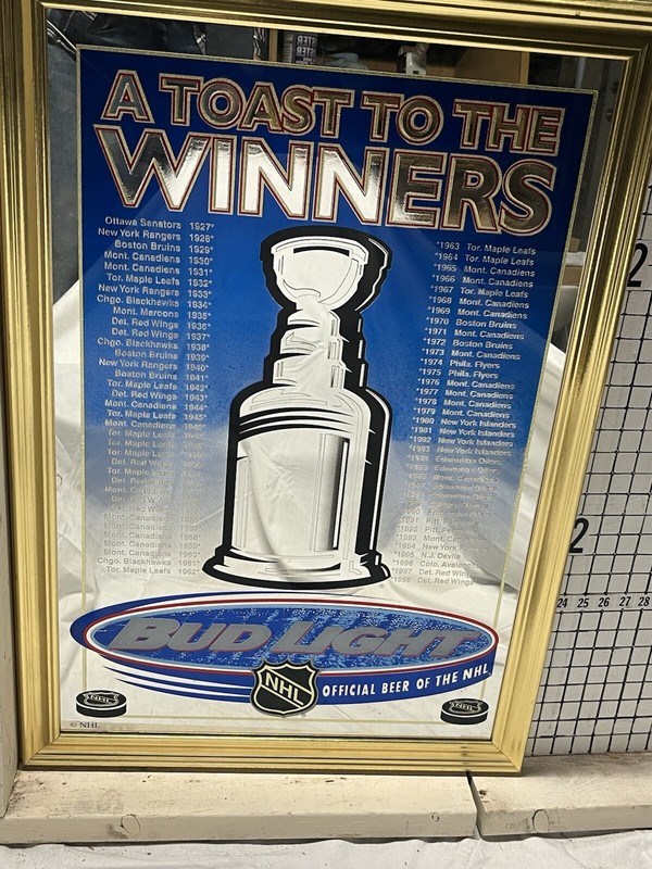 BUD LIGHT BEER MIRROR LIST OF THE NHL