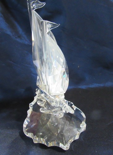 Figura nave a vela IRIS ARC cristallo taglio Swarovski - Foto 4 di 6