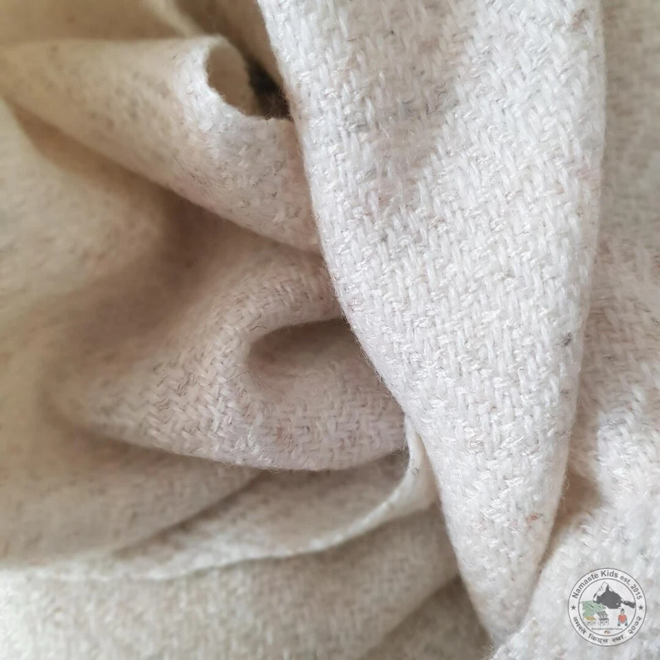 Kaschmirdecke Thamu handgearbeitet aus Nepal, Tagesdecke, Wohndeck, Kuscheldecke - Bild 1 von 4
