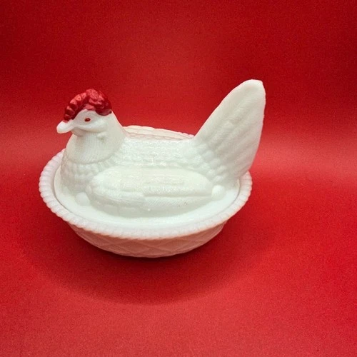 Vintage Westmoreland Milk Glass Chicken Rooster Hen On Nest Covered Candy Dish