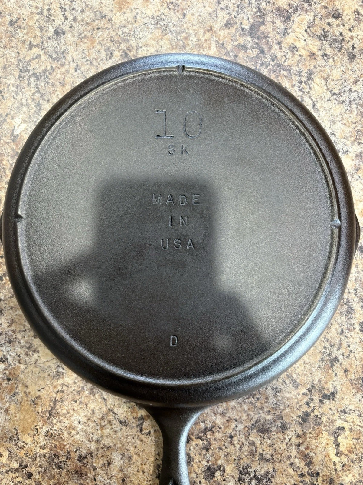 LODGE 10 SK D 3 NOTCH HEAT RING CAST IRON 12" SKILLET FRYING PAN Restored Flat