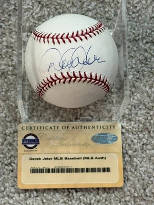Steiner Sports Derek Jeter Original Autographed Baseball MLB Balls