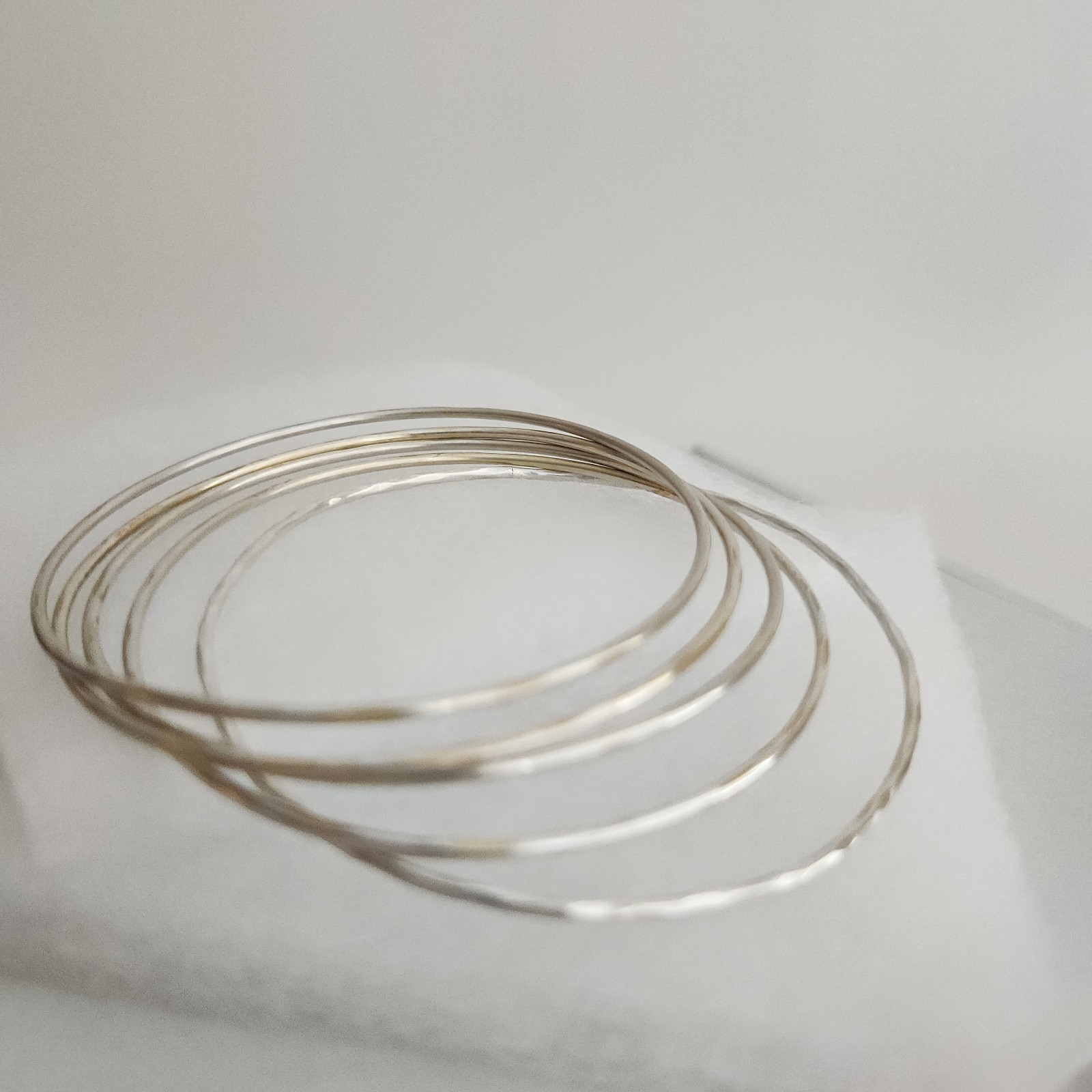 Silver Tone Thin Wire Bangle Bracelets Set of 5 M… - image 9