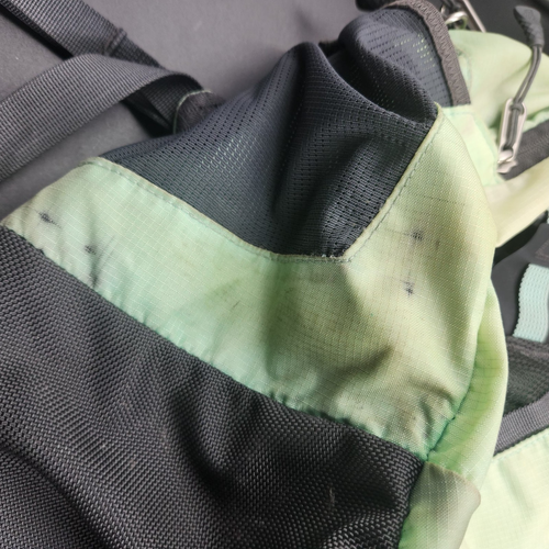 The North Face Recon Backpack Mint Green 20" Nylon Flexvent Hiking Performance - Picture 4 of 5