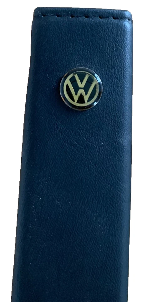 NEW Volkswagen Passat W8 owner manual (ENGLISH) - Imagen 3 de 4