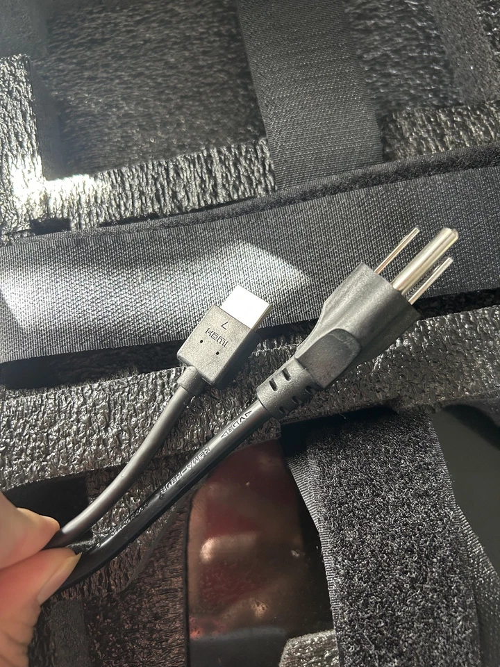 Case Club Xbox 360 Xbox One X/S Portable Gaming Station Built-in Monitor Tested - Image 4 of 4