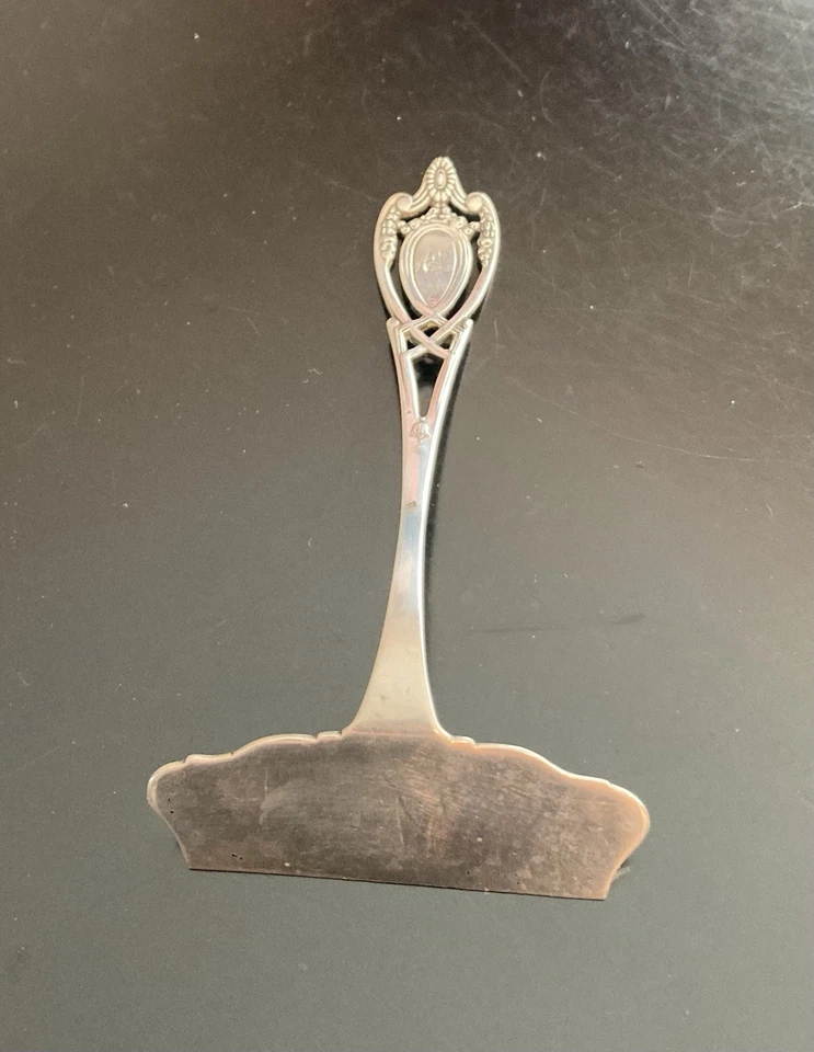 "Empujador de comida para bebé Lunt Monticello de plata esterlina 4"" antiguo 1911" Foto 2 de 4