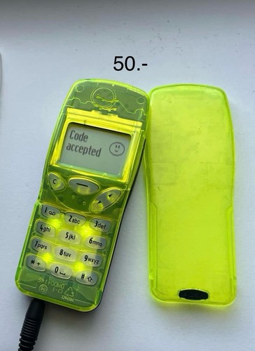 Nokia 3210 rétro transparent imitation édition limitée 100% fonctionnel - Photo 5 sur 7