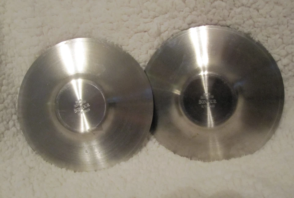 Juego de 2 juegos de tazas y platillos de acero inoxidable artesanales Bonjour 18/10 de acero inoxidable Foto 3 de 4