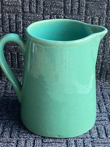 Bauer Vintage Plain Ware Pitcher Jade Green California Pottery~GORGEOUS PIECE~US