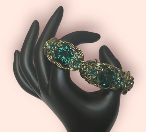VINTAGE HOLLYCRAFT SIGNED GREEN CRYSTAL RHINESTONE CHUNKY BRACELET