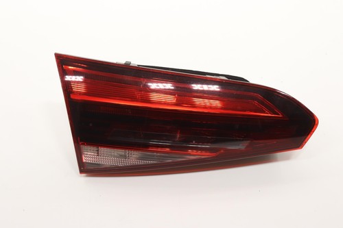 2020 - 2022 VOLKSWAGEN PASSAT REAR LEFT INNER TAILLIGHT LAMP LED OEM 561945093M - Foto 1 di 14